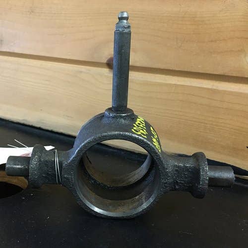 435562 | Clutch Release Bearing Carrier | Case IH 385 395 485 495 585 595 685 695 785 884 885 895 995 3220 3230 | International | Farmall | IH 300 330 340 340 350 384 385 454 460 464 484 485 504 544 574 584 585 606 656 664 666 |  | 105445C1 | 360501R2