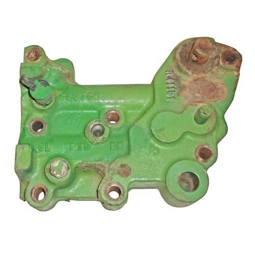 Used Clutch Valve Housing fits John Deere 500 600 2510 2520 4000 4020 4230 4430 4630 4040 4240 4440 4640 4840 500 570 570A 500 600 570A AR45381 R41151