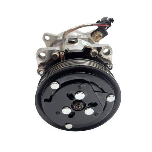 409064 | Compressor A/C | Bobcat E32 E32 E35 E35 E42 E42 E45 E45 E50 E50 E55 E55 E85 E85 S550 S570 S590 S595 S630 S650 T550 T590 T595 T630 T650 |  | 7279139 | 7363374 | 7023585