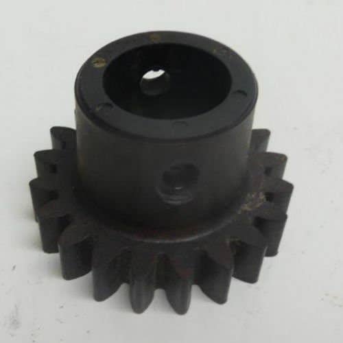 431893 | Concave Adjusting Drive Gear | Case IH 2144 2166 2188 2344 2366 2377 2388 2577 2588 7088 |  | 135406A2