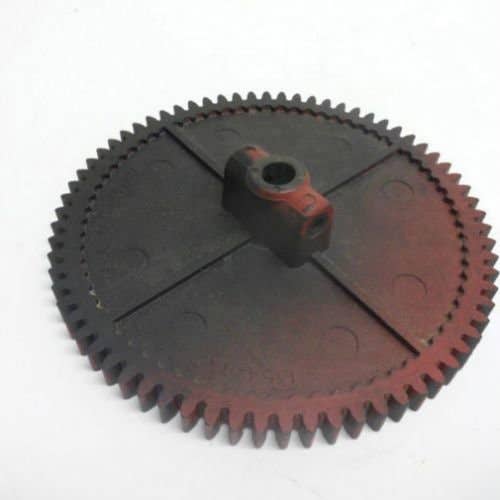 431892 | Concave Adjusting Driven Gear | Case IH 2144 2166 2188 2344 2366 2377 2388 2577 2588 7088 |  | 135410A2