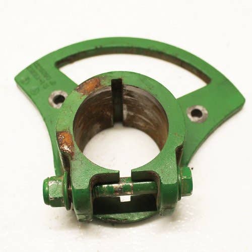 434692 | Concave Adjustment Hub | John Deere S650 S660 S670 S670HM S680 S680HM S690 S690HM S760 S770 S780 S790 9660 STS 9760 STS 9860 STS 9870 STS |  | H223939