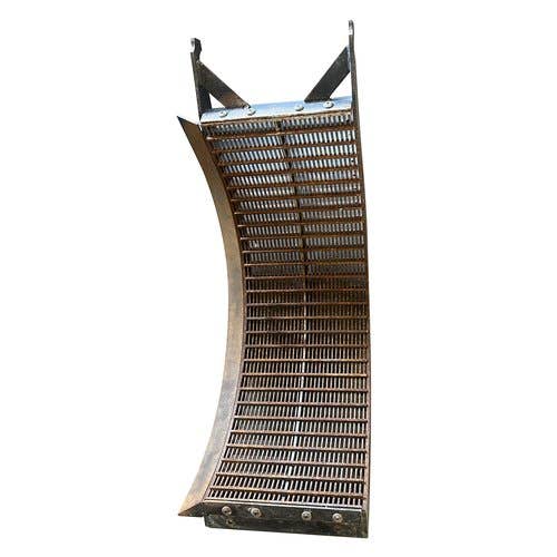 413281 | Concave - Front with Lip - Small Wire | Case IH 2188 2377 2388 2577 2588 5088 5130 5140 6088 6130 6140 7088 7130 7140 |  | 418647A1