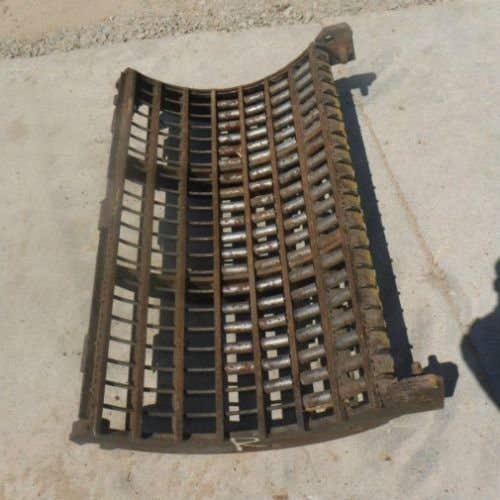 432389 | Concave - Right Hand | New Holland TR86 TR87 TR88 TR89 TR96 TR97 TR98 TR99 |  | 849718