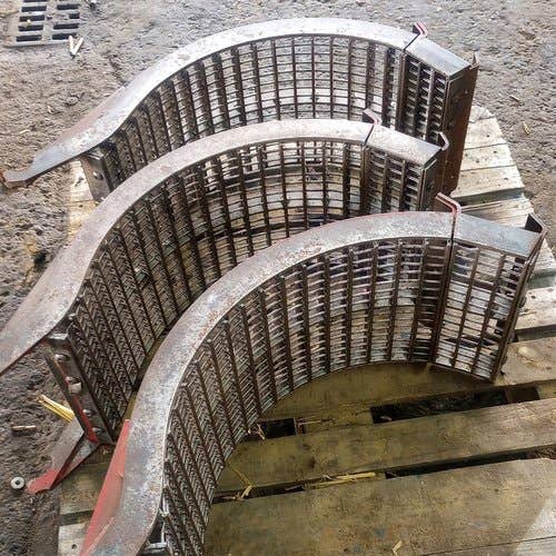 Used Concave Set fits International 1440 1460 1470 1302607C4 1302606C5 fits Case IH 1640 1644 1660 1666 2144 2166 2344 2344 2366 1670 1302606C5 Used Concave Set fits International 1440 1460 1470 1302607C4 1302606C5 fits Case IH 1640 1644 1660 1666 2144 2166 2344 2344 2366 1670 1302606C5