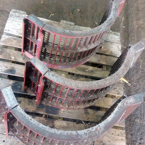 429523 | Concave Set | Case IH 1640 1644 1660 1666 1670 2144 2166 2344 2344 2366 | International | Farmall | IH 1440 1460 1470 |  | 1302606C5 | 1302607C4 | 1302607C4 | 1302606C5