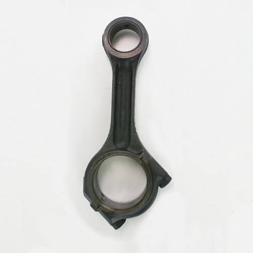 498826 | Connecting Rod | John Deere 4040 4240 4440 4640 4840 5720 5730 5820 5830 6602 7720 8430 8440 8450 8640 8650 |  | R57303