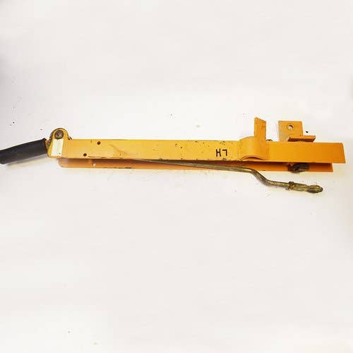 436796 | Control Lever Assembly | LH | Case 1835C 1840 1845C |  | H673190 | D128278 | D128237 | D133282