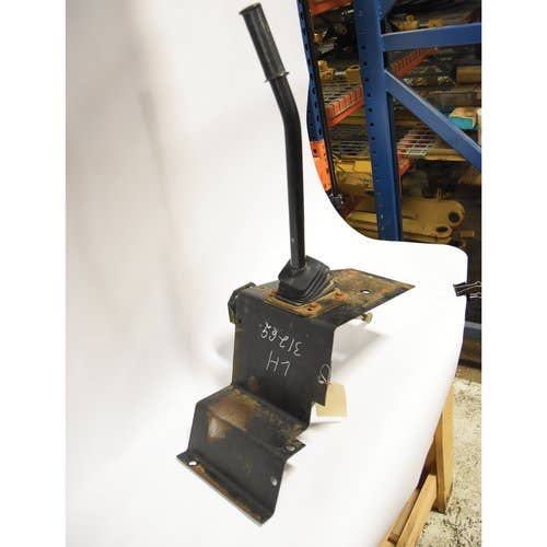 436499 | Control Lever Assembly | LH | New Holland L865 LX865 LX885 |  | 9844953 | 9845084 | 9827335  | 9615868 | 221665 | 86729741 | 86559403