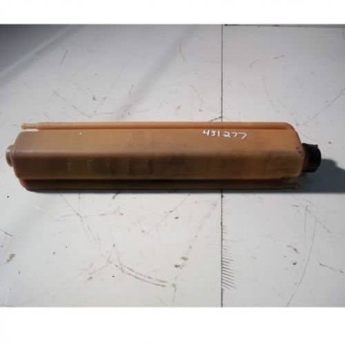 Used Coolant Recovery Bottle fits New Holland L185 L190 L180 87020980 fits Case 40XT 60XT 70XT 75XT 85XT 90XT 95XT 410 420 430 440 450 465 227405A3