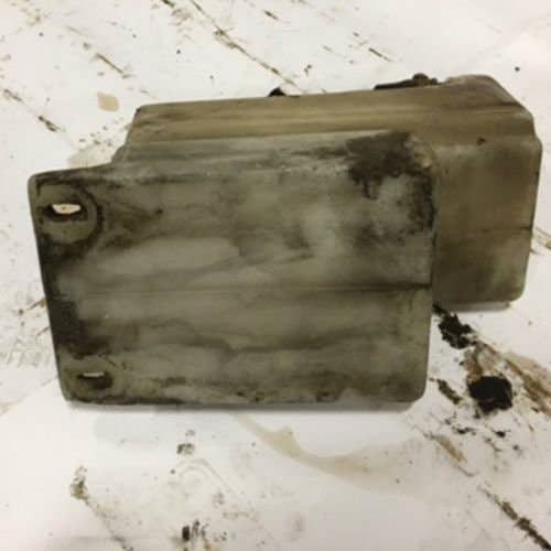 430974 | Coolant Recovery Reservoir | John Deere 4475 5575 6675 7775 8875 | New Holland L465 L565 L865 LS140 LS150 LS160 LS170 LS180 LS190 LX465 LX485 LX565 LX665 LX865 LX885 LX985 |  | MG86501331 | 86501331