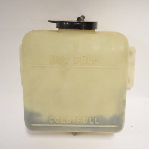 436055 | Coolant Reservoir | JCB 135R 150TR 155 175 190 190T 205 205T 225 225T 250 260 260T 280 300 300T 320T 330 |  | 333/P3473