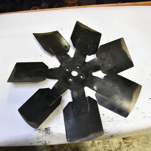 431273 | Cooling Fan - 7 Blade | Case 420 420CT 430 435 440 440CT 445 445CT 450 450 450CT 465 | New Holland C185 C190 L180 L185 L190 LS180B LS185B LS190B LT185B LT190B |  | 87737293 | 87025470
