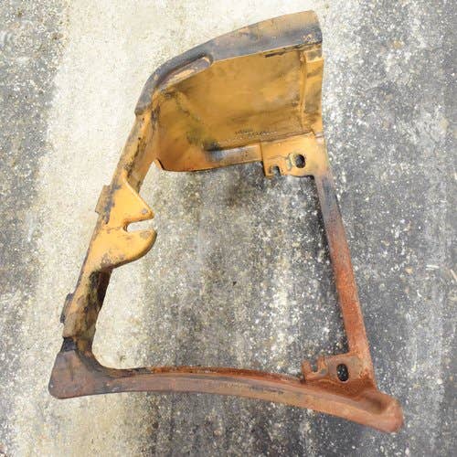 Used Corner Bumper Counterweight LH fits Case SR220 SV250 TR320 TV380 84272812 Used Corner Bumper Counterweight LH fits Case SR220 SV250 TR320 TV380 84272812