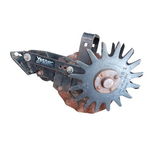 421700 | Coulter Row Cleaner Combo | John Deere 1700 1750 1755 1760 1760NT 1765 1765NT 1770 1770NT 1775 1775NT 7200 | Kinze 2000 2100 2200 2300 2400 2500 2600 2700 2800 3000 3500 3600 |  | 2960/2637-115