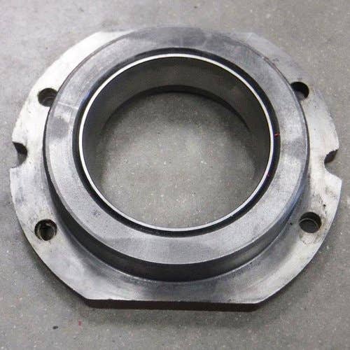 434839 | Countershaft Front Bearing Retainer | International | Farmall | IH 1066 1086 1466 1468 1486 3388 6388 |  | 67598C1