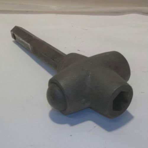 433047 | Coupler | Push Button | Case IH 2344 2366 2377 2388 2577 2588 |  | 429194A1