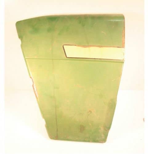 431228 | Cowl - Right Hand | John Deere 2840 3030 3120 3130 |  | AT27174