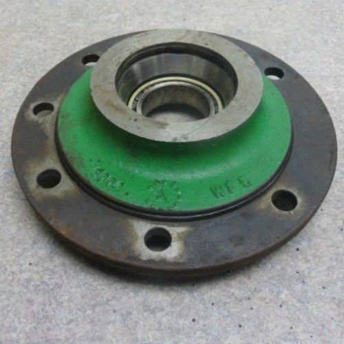 Used Cutterbar Bearing Housing fits John Deere C450 C500 910 915 916 920 925 926 930 935 936 945 946 955 956 990 990 E87126 E127016