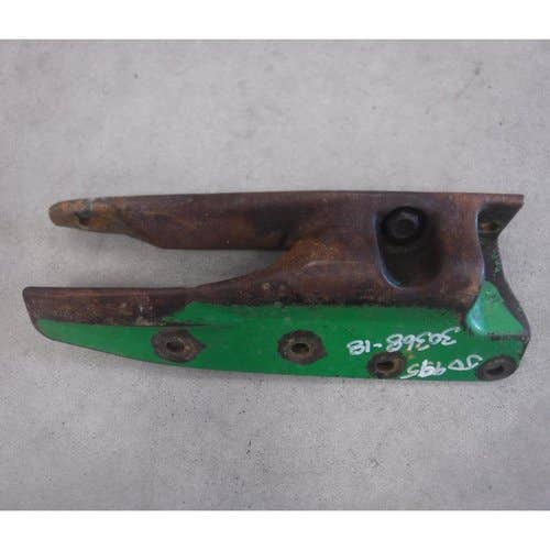 434153 | Cutterbar Cap - Right Hand | John Deere 500R 916 926 936 946 956 990 990 994 995 |  | E95877 | E131909