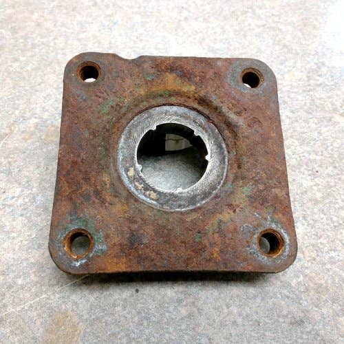 436345 | Cutterbar Disc Driver | John Deere 500R 525 530 535 535 625 625 630 635 730 735 830 835 900 910 915 916 920 925 926 930 935 936 945 946 955 956 994 |  | AE71036 | AE53192 | AE57547 | AE49067 | E98345