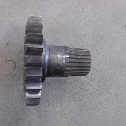 Used Cutterbar Gear fits John Deere 535 990 535 735 916 926 936 956 990 E96941 FH312596 E98767
