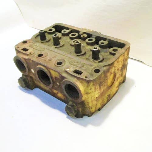 400082 | Cylinder Head | Case 730 731 930 |  | A33613
