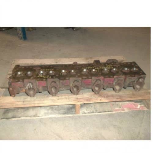 Used Cylinder Head fits Case IH 8930 8940 8950 8690822 J920031 3920023 3920028 3920031 3936153 Used Cylinder Head fits Case IH 8930 8940 8950 8690822 J920031 3920023 3920028 3920031 3936153