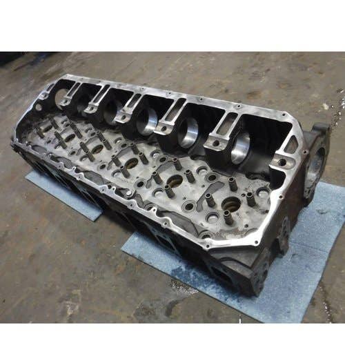 Used Cylinder Head fits New Holland T9030 T9040 T9050 TJ330 504021866 504173321 fits Case IH Steiger 435 STX380 STX430 47879369R fits Iveco Used Cylinder Head fits New Holland T9030 T9040 T9050 TJ330 504021866 504173321 fits Case IH Steiger 435 STX380 STX430 47879369R fits Iveco