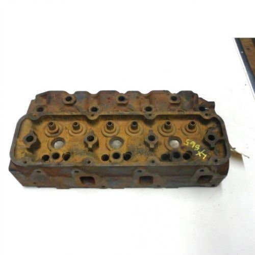 Used Cylinder Head fits New Holland L865 LX865 LX885 fits Ford 3430 3930 4630 87802109 87800023 E7NN6090BA