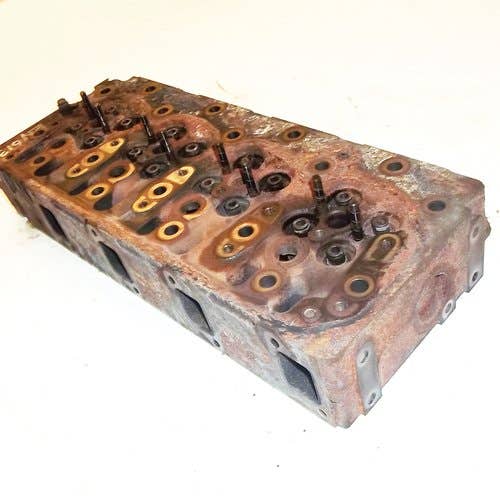 407202 | Cylinder Head | Gehl V270 5640E 6640E | Mustang 2076 2086 2700V |  | 197670 | 129908-11700