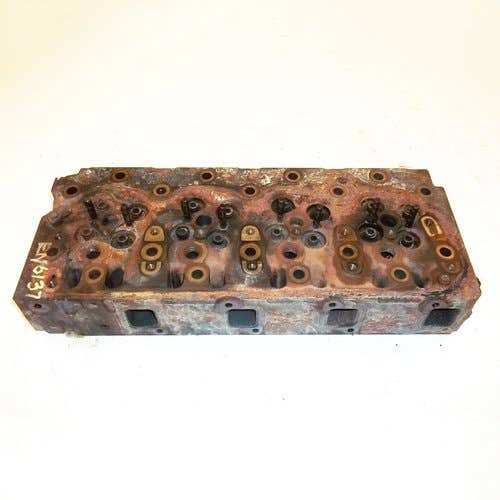 407202 | Cylinder Head | Gehl V270 5640E 6640E | Mustang 2076 2086 2700V |  | 197670 | 129908-11700
