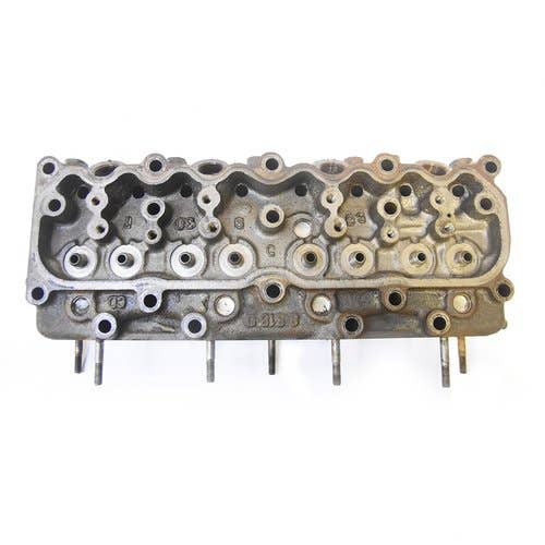 Used Cylinder Head fits Hydra Mac 20C 6200-751 fits Isuzu QD60 83180 Used Cylinder Head fits Hydra Mac 20C 6200-751 fits Isuzu QD60 83180