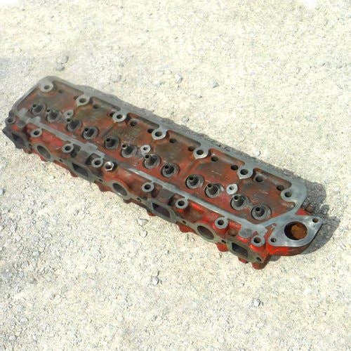 Used Cylinder Head fits International Hydro 70 Hydro 86 606 656 666 706 756 766 806 826 856 615 715 380938R 382099R