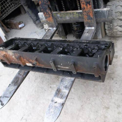 403218 | Cylinder Head | John Deere 7300 7400 7500 7700 9200 9220 9300 9300T 9320 9320T 9400 9400T 9420 9420T 9520 9520T 9620 9620T 9860 |  | R502120 | R504243 | R515452 | RE505119 | RE518554