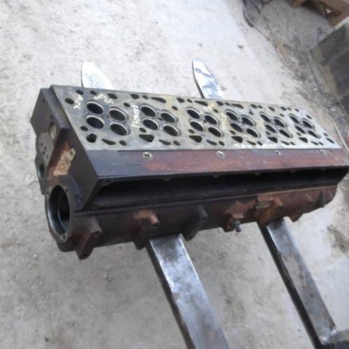 403218 | Cylinder Head | John Deere 7300 7400 7500 7700 9200 9220 9300 9300T 9320 9320T 9400 9400T 9420 9420T 9520 9520T 9620 9620T 9860 |  | R502120 | R504243 | R515452 | RE505119 | RE518554