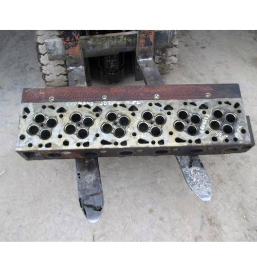 403218 | Cylinder Head | John Deere 7300 7400 7500 7700 9200 9220 9300 9300T 9320 9320T 9400 9400T 9420 9420T 9520 9520T 9620 9620T 9860 |  | R502120 | R504243 | R515452 | RE505119 | RE518554