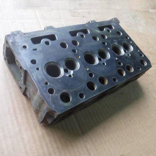 407061 | Cylinder Head | Kubota L2250 L2550 L2650 |  | 17331-03045 | 17325-03040 | 17331-03040 | D1462DI