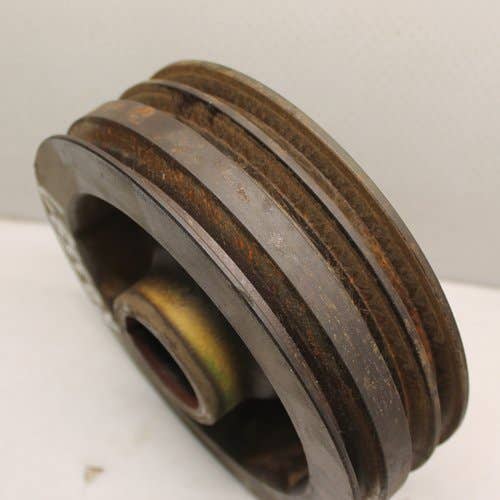 433870 | Dampener Pulley | John Deere 985 1085 1177 1188 1188H4 4640 4840 6466A 6466T 8440 8820 9940 |  | R83587 | R65718