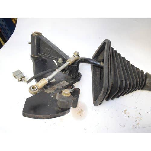 433694 | Deluxe Control Lever Assembly | RH | John Deere 318D 318E 319D 319E 320D 320E 323D 323E 326D 326E 328D 329D 332D 333D |  | AT356796 | T257088 | T266732 | AT354951 | AT310224
