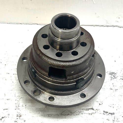 433782 | Differential Assembly | Kubota L3000 L3010 L3130 L3240 L3400 L3410 L3540 L3600 L3710 L3830 L3940 L4200 L4240 L4300 L4310 L4330 L4400 L4610 L4630 L4740 L5030 L5040 L5240 L5740 M4700 M4800 M4900 M5400 M5700 MX4700 |  | 3A011-32204 | TD270-32200