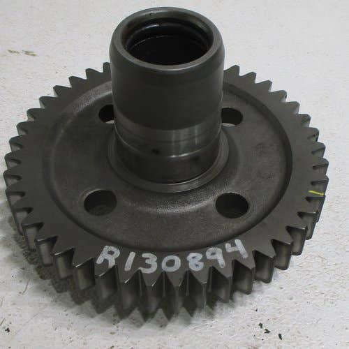 Used Differential Drive Shaft Gear fits John Deere 8100 8110 8200 8210 8300 8310 8400 8410 R130894