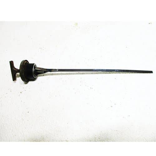 434814 | Dipstick | International | Farmall | IH D414 D436 D466 DT414 DT436 DT466 DT466B DTI466 DTI466B DTI466C 1066 1086 1466 1486 1566 1586 3388 3588 3788 |  | 672412C3