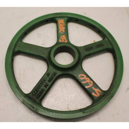 429725 | Discharge Beater or Accelerator Roll Hub | John Deere S550 S660 S670 S680 S690 STS 9560 STS 9570 9650 STS 9660 STS 9670 9750 9750 STS 9760 STS 9770 9860 STS 9870 |  | HXE19798