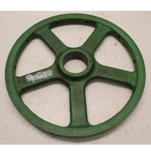 429725 | Discharge Beater or Accelerator Roll Hub | John Deere S550 S660 S670 S680 S690 STS 9560 STS 9570 9650 STS 9660 STS 9670 9750 9750 STS 9760 STS 9770 9860 STS 9870 |  | HXE19798