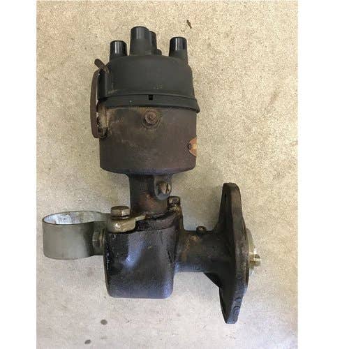 Used Distributor fits Allis Chalmers B C CA WC WD WD45 70249783 70226021 Used Distributor fits Allis Chalmers B C CA WC WD WD45 70249783 70226021