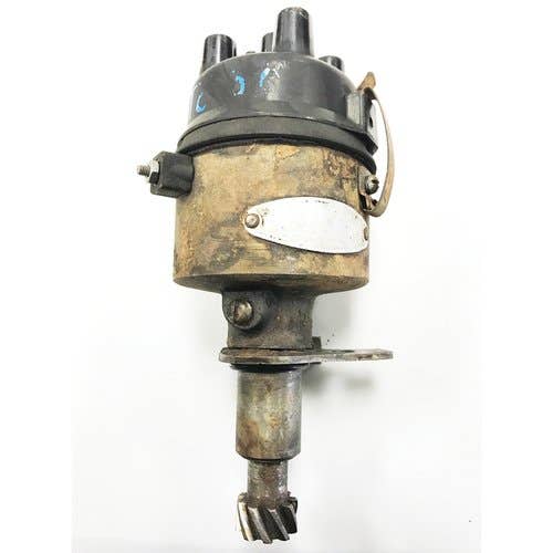 Used Distributor fits Massey Ferguson 50 F40 TE20 TO20 TO30 TO35 35 50 182852M91 181685M91 181544M91 181686M91 fits Delco Remy 1112557 1112570 1111722 Used Distributor fits Massey Ferguson 50 F40 TE20 TO20 TO30 TO35 35 50 182852M91 181685M91 181544M91 181686M91 fits Delco Remy 1112557 1112570 1111722