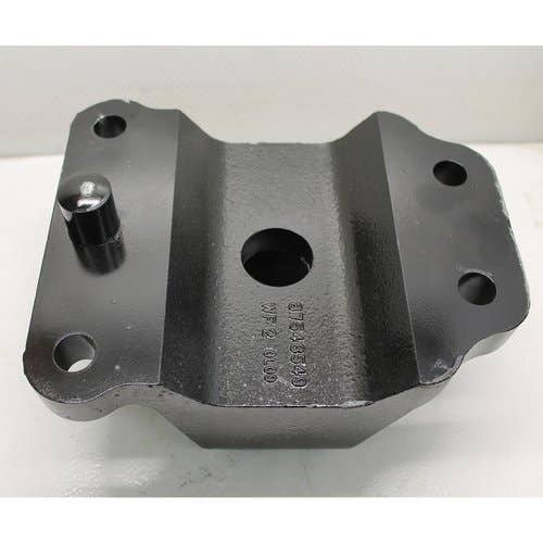 433570 | Drawbar Pivot | Case IH Magnum 215 Magnum 235 Magnum 245 Magnum 250 Magnum 260 Magnum 275 Magnum 280 Magnum 290 Magnum 305 Magnum 310 Magnum 315 Magnum 335 Magnum 340 Magnum |  | 87489660 | 87489660 | 87680423 | 232968A1 | 87773623 | 87548549