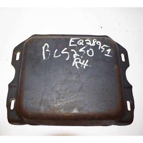 433323 | Drive Motor Cover | Bobcat A220 A300 S220 S250 S300 S330 863 873 883 |  | 6719168