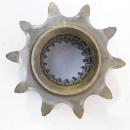 Used Drive Motor Sprocket fits John Deere 240 250 317 318D 320 320D KV19178